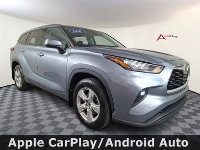 Used 2020 Toyota Highlander LE