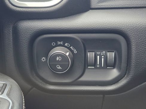 Used 2024 RAM 3500 Laramie w/ Night Edition image 20