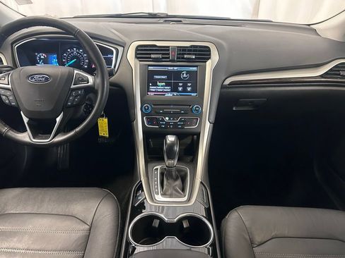 Used 2016 Ford Fusion SE w/ Equipment Group 202A FWD image 13