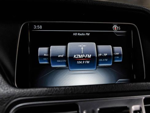 Used 2017 Mercedes-Benz E 550 Cabriolet image 36