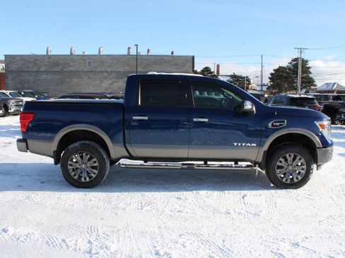 Used 2017 Nissan Titan Platinum Reserve image 4