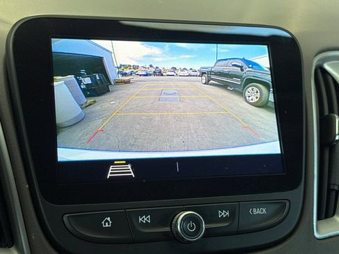 Used 2020 Chevrolet Malibu LS FWD image 25