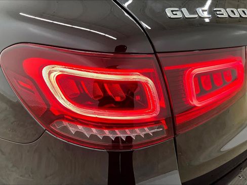 Used 2021 Mercedes-Benz GLC 300 image 28