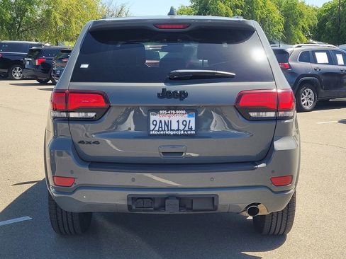 Used 2022 Jeep Grand Cherokee Laredo X image 5