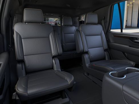 New 2026 Chevrolet Tahoe Premier w/ Sun And Tow Package AWD/4WD image 17