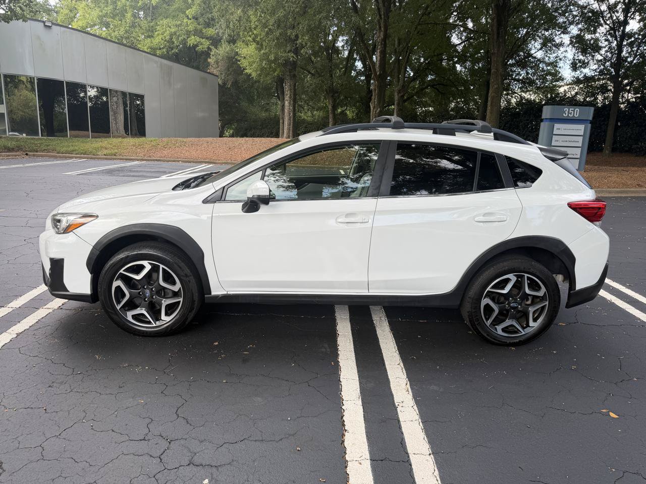 Used 2019 Subaru Crosstrek 2.0i Limited w/ Moonroof Package AWD/4WD image 8
