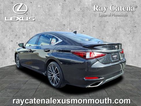 Certified 2022 Lexus ES 350 w/ Premium Package image 4