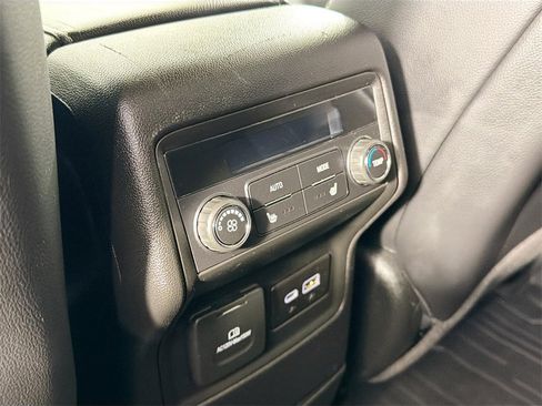 Used 2023 GMC Acadia Denali image 24