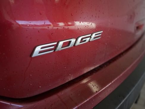 Used 2020 Ford Edge SEL w/ Convenience Package AWD/4WD image 13