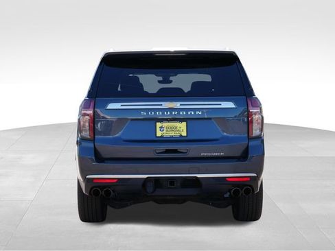 Used 2021 Chevrolet Suburban Premier w/ Premium Package AWD/4WD image 8