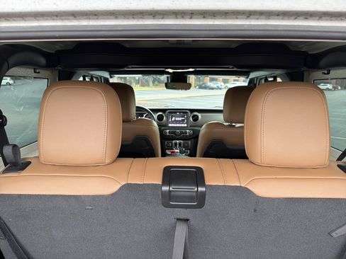 Used 2020 Jeep Wrangler Rubicon image 10