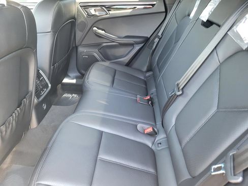 New 2026 Porsche Macan AWD/4WD image 18