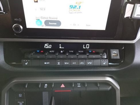 Used 2026 Toyota Tundra SR5 AWD/4WD image 10