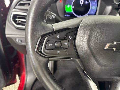 Used 2022 Chevrolet Bolt EUV LT w/ Convenience Package image 15