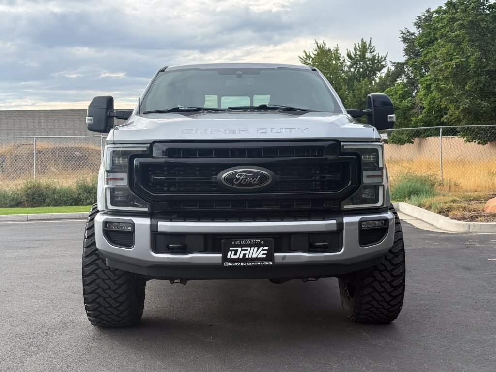 Used 2022 Ford F250 Lariat w/ Black Appearance Package AWD/4WD image 5