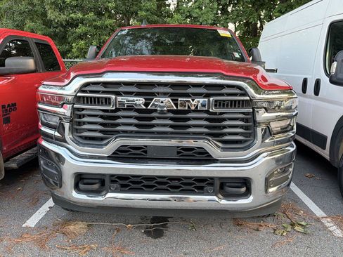 Used 2026 RAM 2500 Big Horn AWD/4WD image 2