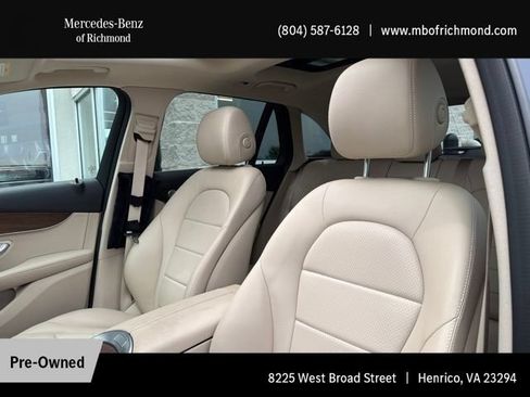 Used 2020 Mercedes-Benz GLC 300 4MATIC image 9
