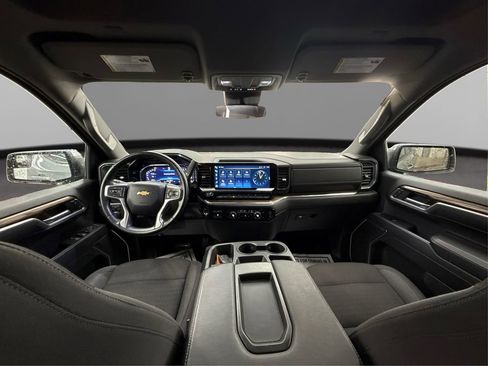 Used 2025 Chevrolet Silverado 1500 LT AWD/4WD image 27