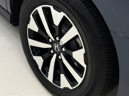 Certified 2026 Honda Odyssey EX-L image 10