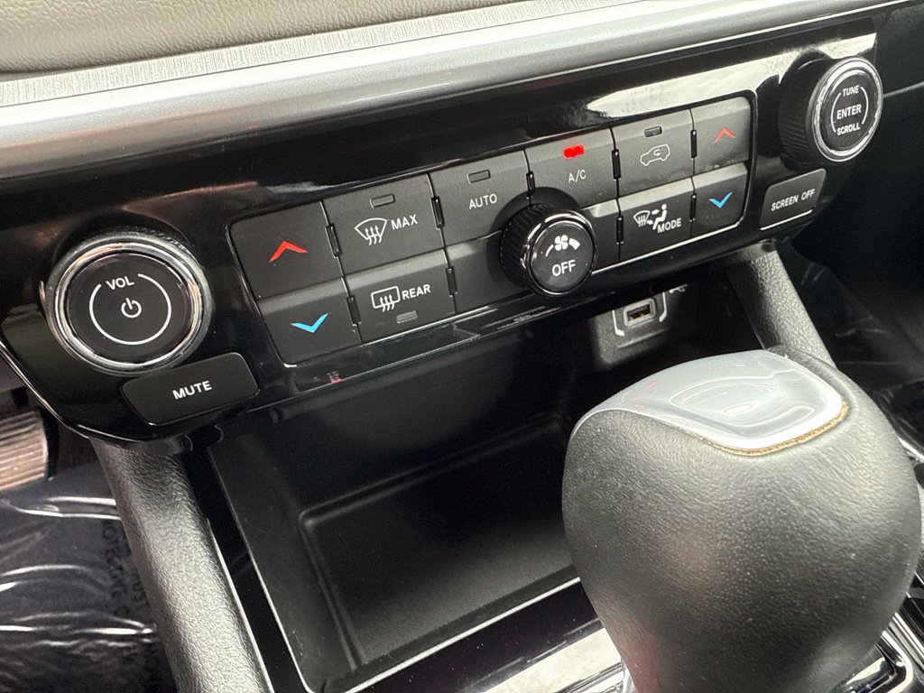 Used 2024 Jeep Compass Limited AWD/4WD image 22