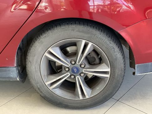 Used 2014 Ford Focus SE w/ SE Sport Package FWD image 13