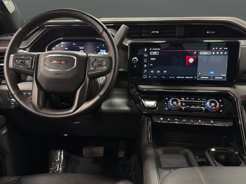 Used 2024 GMC Sierra 2500 AT4 w/ AT4 Premium Plus Package AWD/4WD image 11