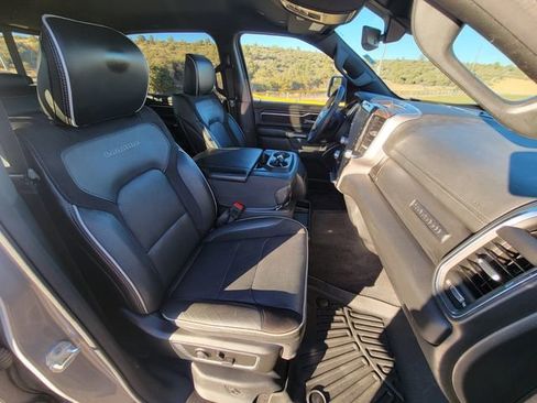 Used 2025 RAM 1500 Laramie image 16