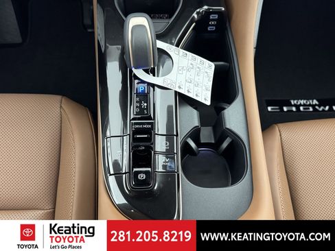 New 2026 Toyota Crown Signia image 9