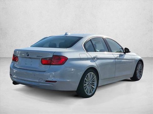Used 2015 BMW 328i Sedan RWD image 5