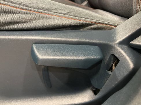 Used 2022 Ford Maverick XLT image 12