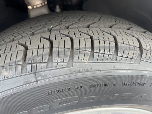 Used 2024 Mercedes-Benz GLC 300 image 12