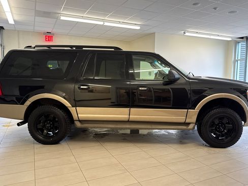 Used 2014 Ford Expedition EL XLT w/ Equipment Group 202A image 3
