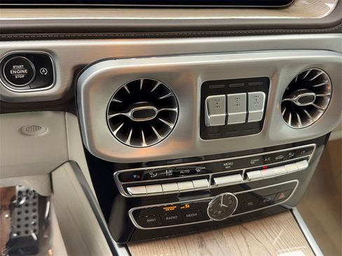 Used 2022 Mercedes-Benz G 550 image 30