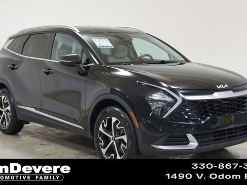 Used 2023 Kia Sportage EX image 1