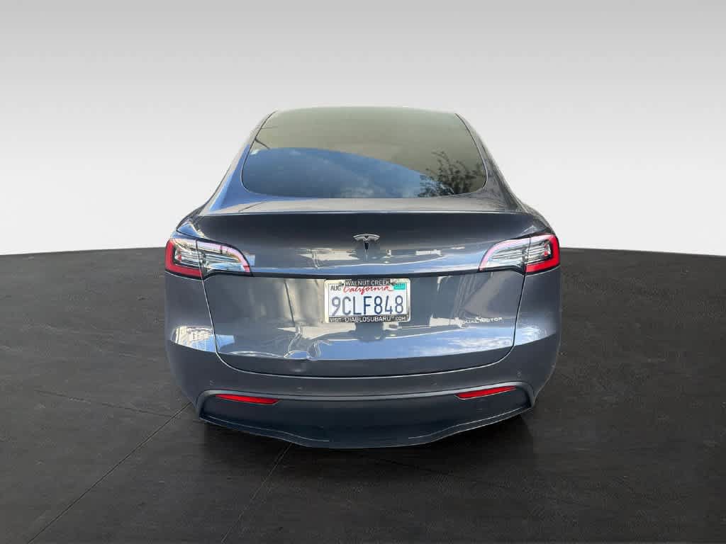 Used 2022 Tesla Model Y Long Range AWD/4WD image 5