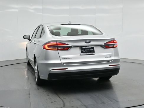 Certified 2019 Ford Fusion SE FWD image 27