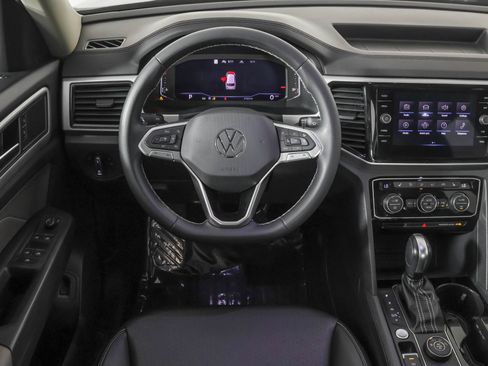 Used 2023 Volkswagen Atlas SEL AWD/4WD image 41