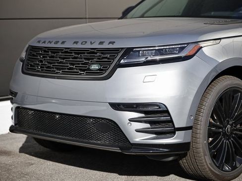 New 2026 Land Rover Range Rover Velar Dynamic SE image 2