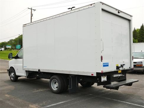 New 2025 Chevrolet Express 3500 w/ Power Convenience Package image 4