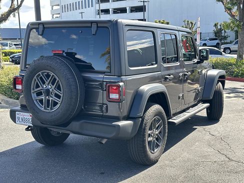 Used 2024 Jeep Wrangler Unlimited Sport image 4