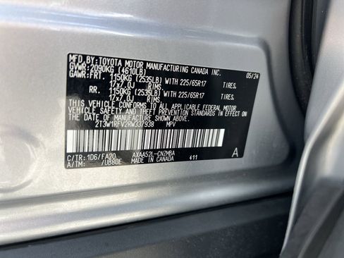 Used 2024 Toyota RAV4 XLE FWD image 36