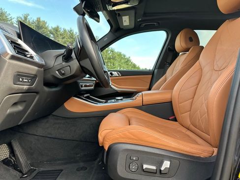 Used 2024 BMW X5 xDrive40i w/ Premium Package AWD/4WD image 16