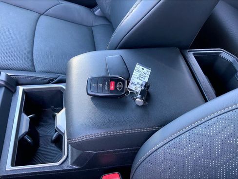 Used 2025 Toyota Tacoma Limited image 14