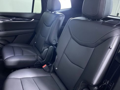 Used 2024 Cadillac XT6 Premium Luxury w/ Technology Package image 14