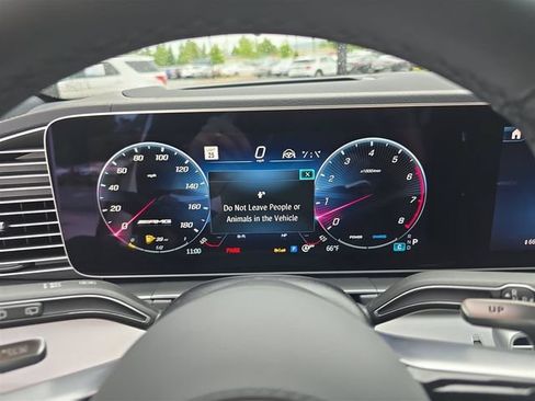 Certified 2025 Mercedes-Benz GLE 53 AMG 4MATIC image 36