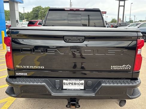 Used 2024 Chevrolet Silverado 2500 High Country AWD/4WD image 4