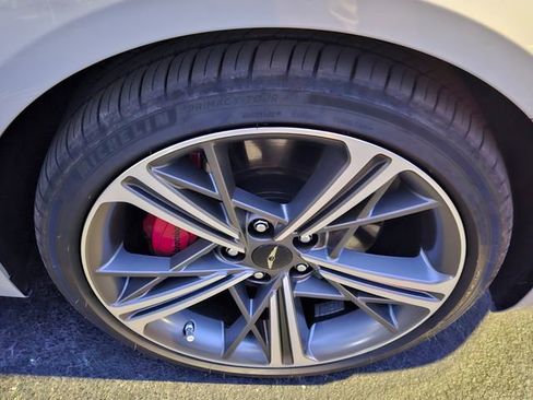 Used 2025 Genesis G70 2.5T w/ Sport Prestige Package image 10