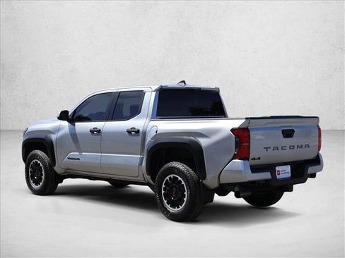 Used 2024 Toyota Tacoma TRD Off-Road AWD/4WD image 8