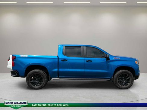 Used 2022 Chevrolet Silverado 1500 LT Trail Boss w/ LT Trail Boss Premium Package AWD/4WD image 5