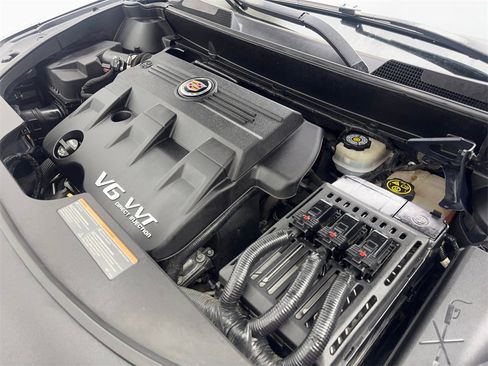 Used 2015 Cadillac SRX Luxury w/ Driver Awareness Package image 74